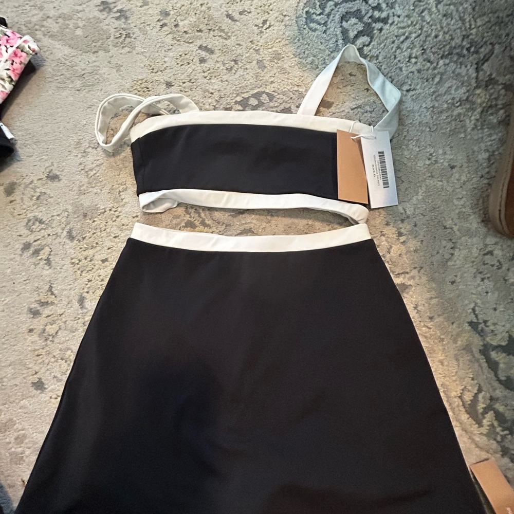 Reformation Black and White Women's Top